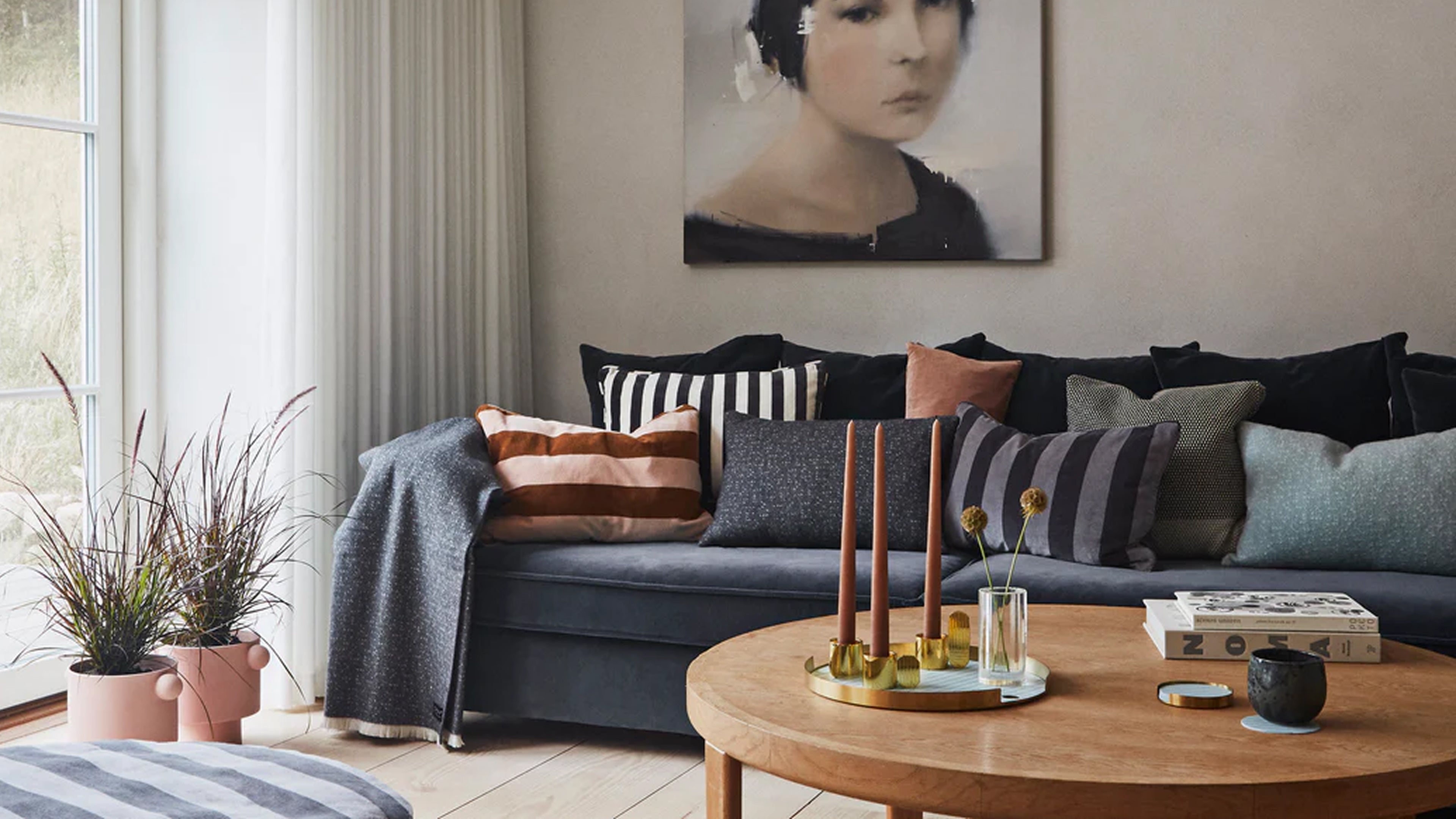 How to Mix Patterns and Textures in a Cozy Living Room