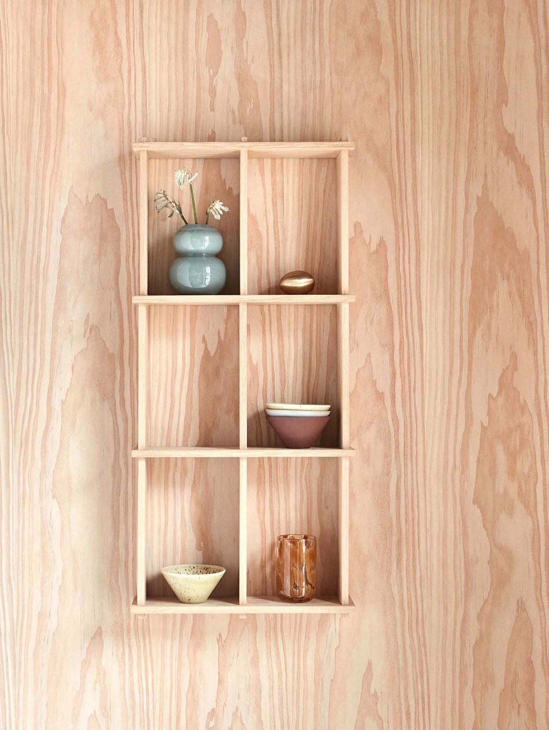 Grid Wall Shelf - 6 Compartments