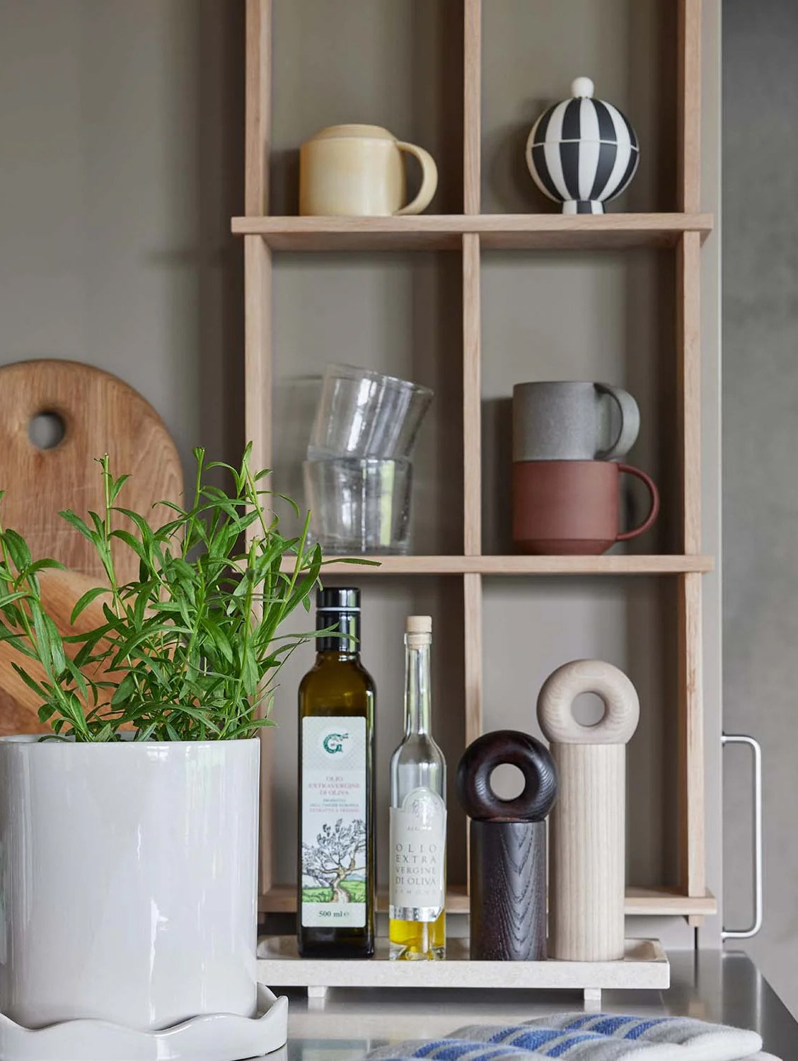 Grid Wall Shelf - 6 Compartments 3