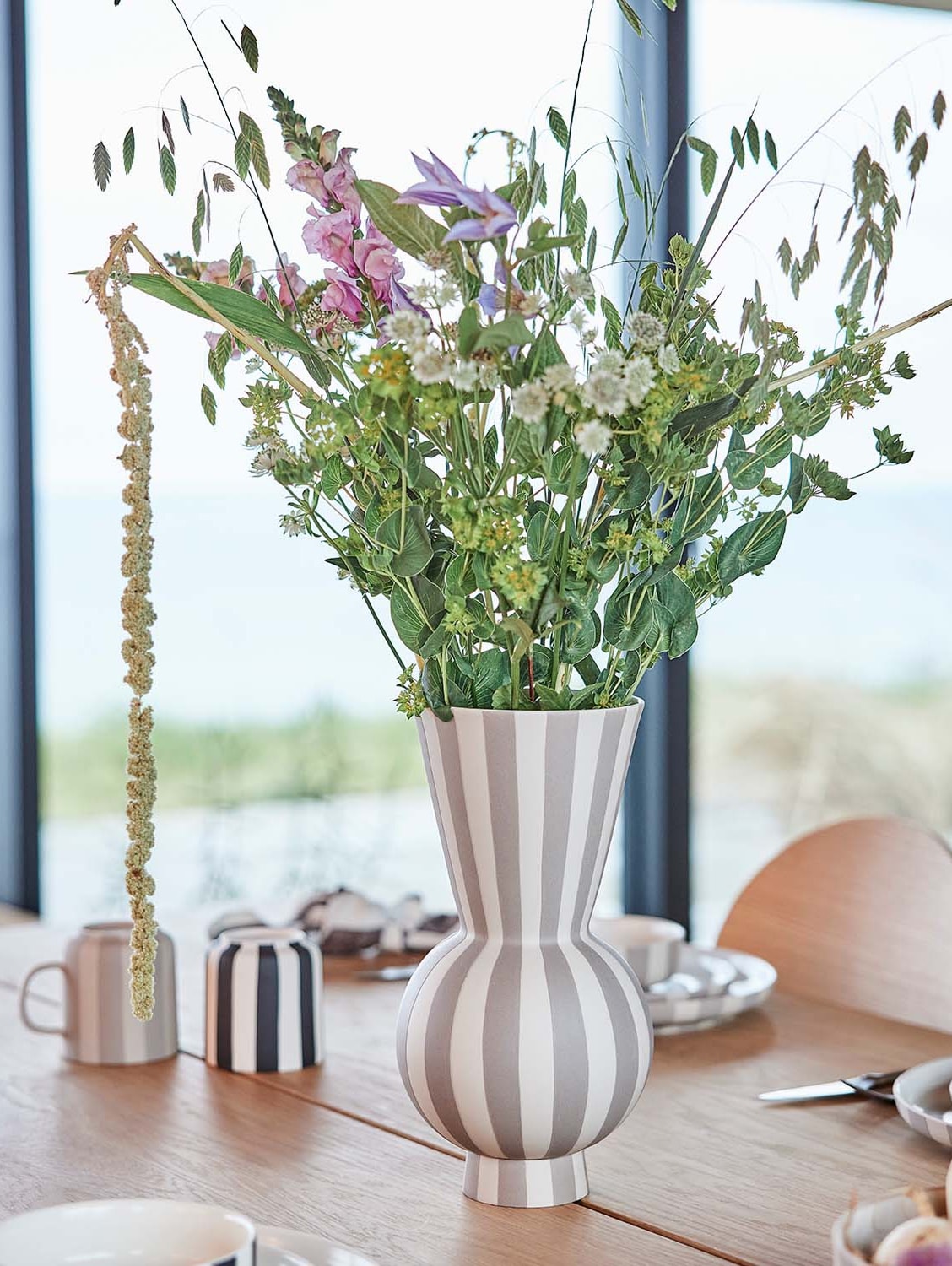 Stripe Balloon Vase 4