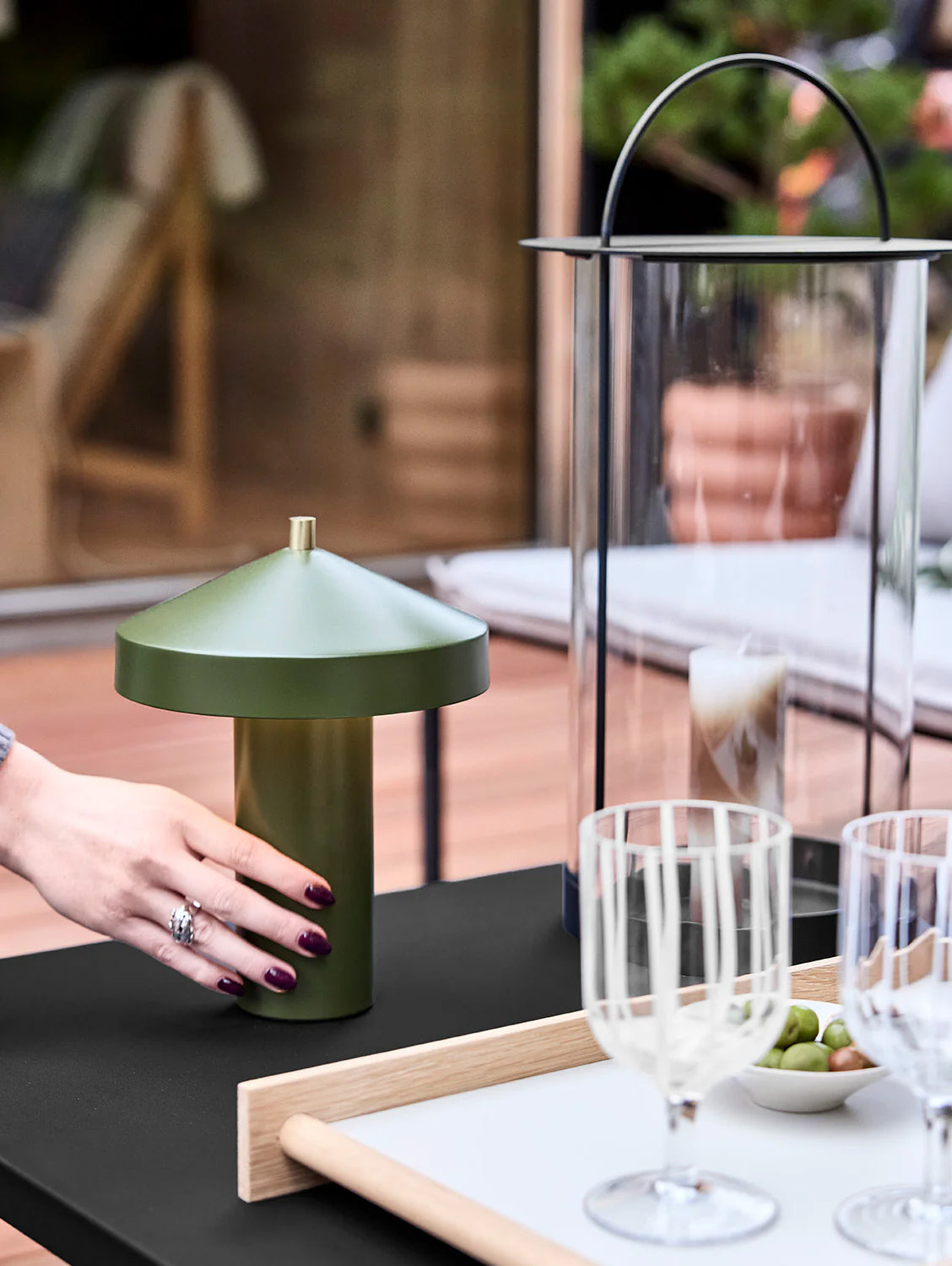 Minimalist Pillar Table Lamp 4