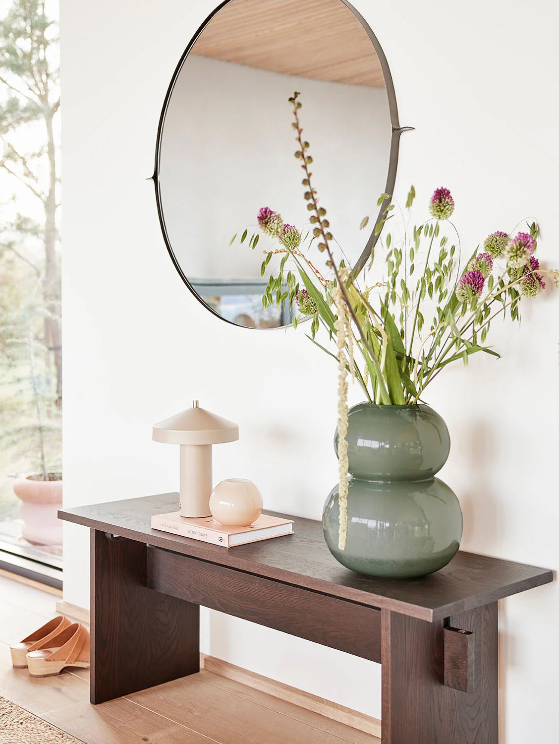 Minimalist Pillar Table Lamp 5