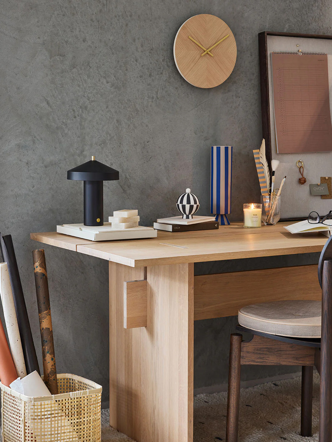 Minimalist Pillar Table Lamp 7