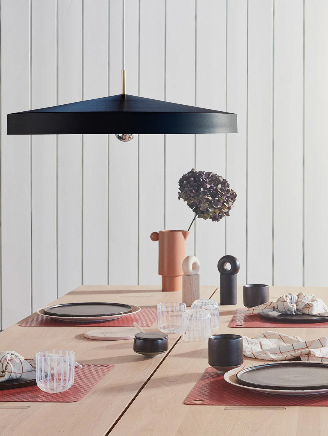 Wide Pendant Light 3