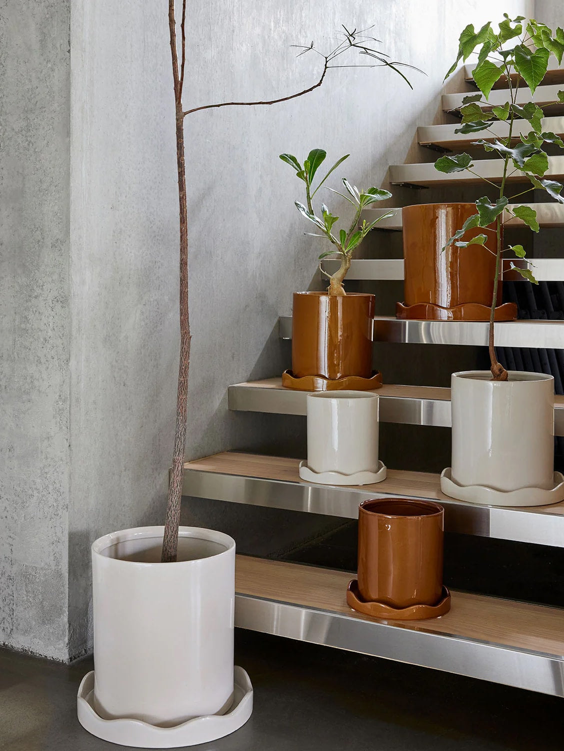 Glossy Cylinder Pot 8